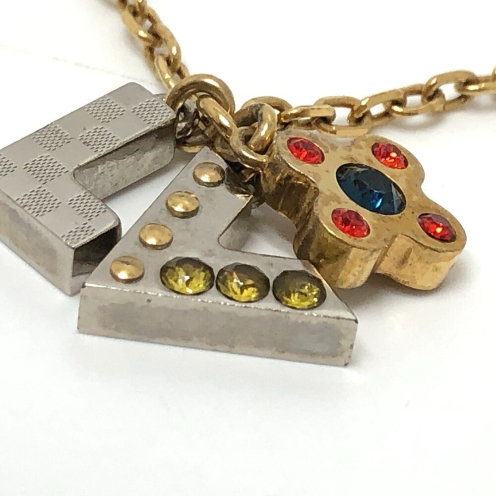 LOUIS VUITTON Love Necklace - Picture 5 of 9